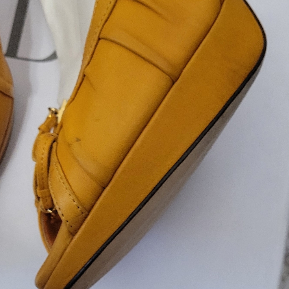 CHRISTIAN DIOR - Picture 2 of 6